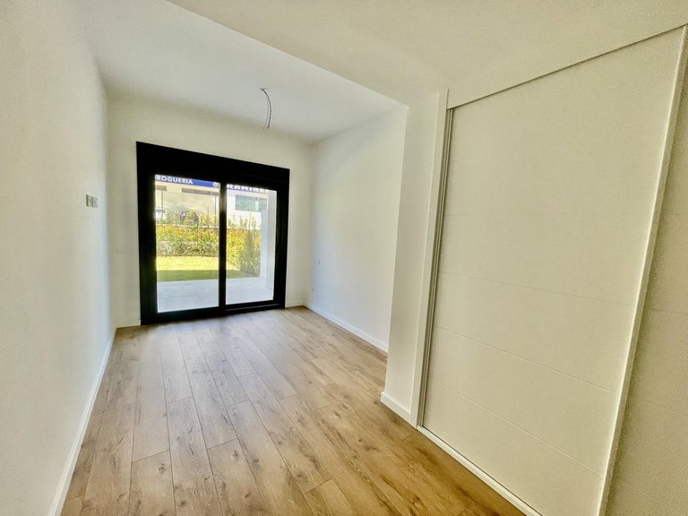 Apartment for Sale in Estepona, Malaga 16