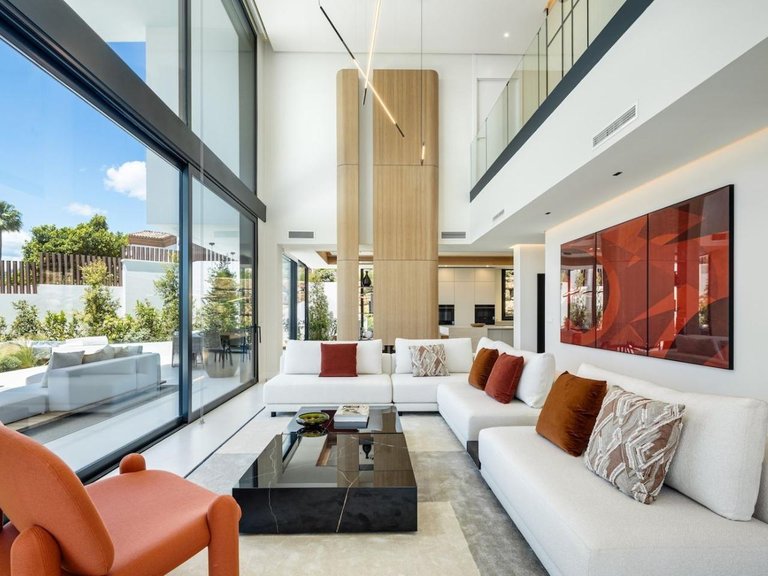 Villa for Sale in Marbella, Malaga 4