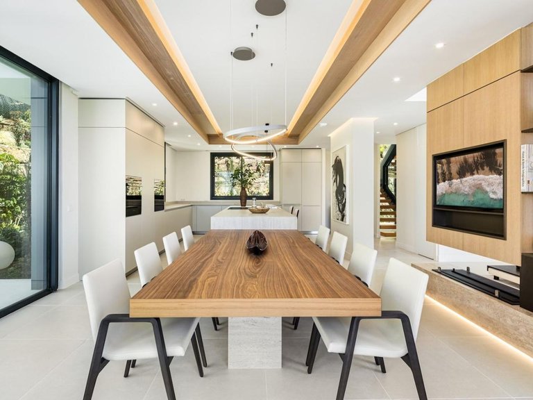 Villa for Sale in Marbella, Malaga 8