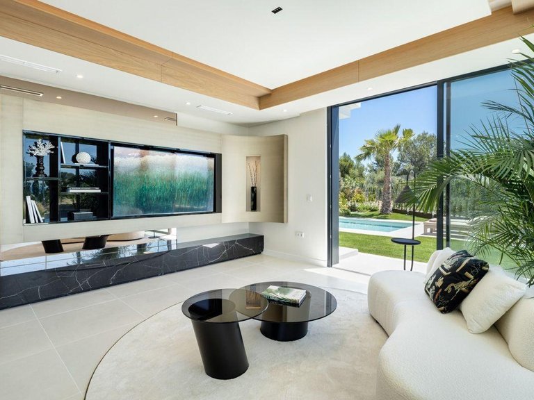 Villa for Sale in Marbella, Malaga 10