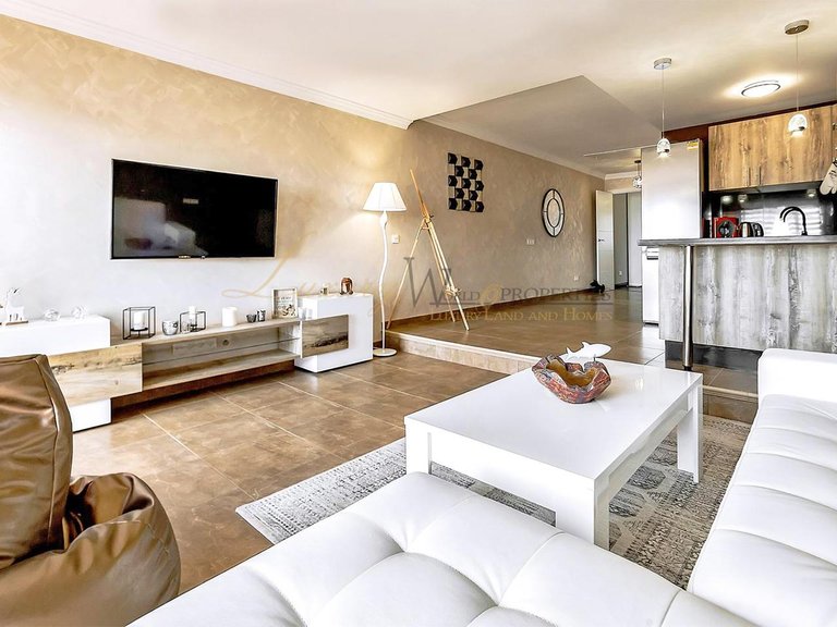 Town House for Sale in Costa Adeje, Tenerife, España 7