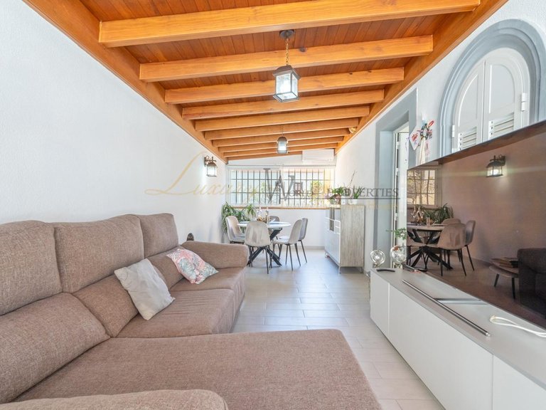 Villa for Sale in Costa Adeje, Tenerife, España 39