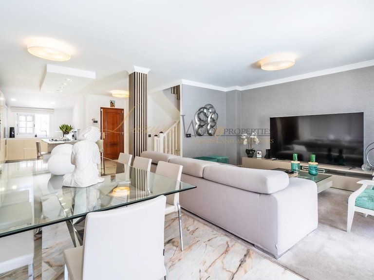 Villa for Sale in Costa Adeje, Tenerife, España 10