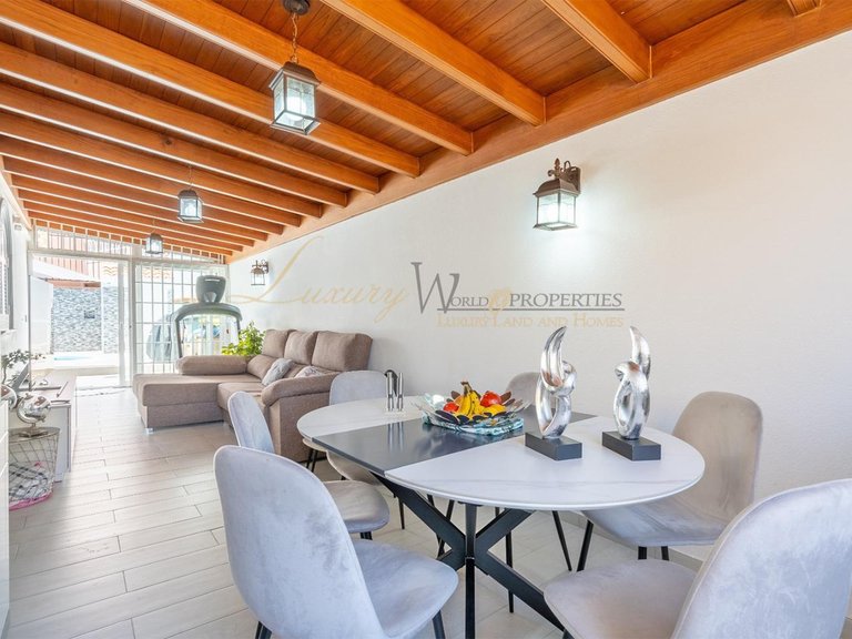 Villa for Sale in Costa Adeje, Tenerife, España 41
