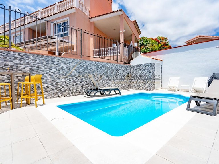 Villa for Sale in Costa Adeje, Tenerife, España 5