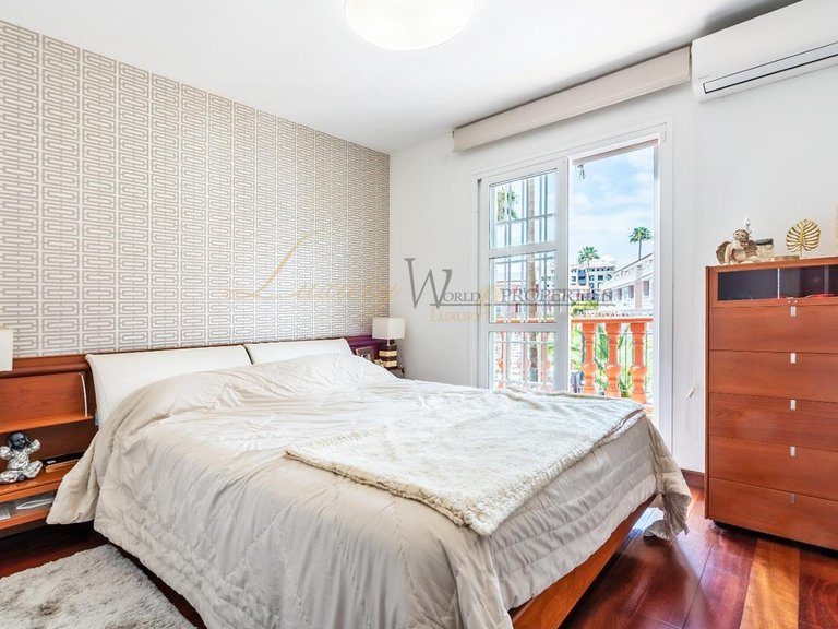 Villa for Sale in Costa Adeje, Tenerife, España 22