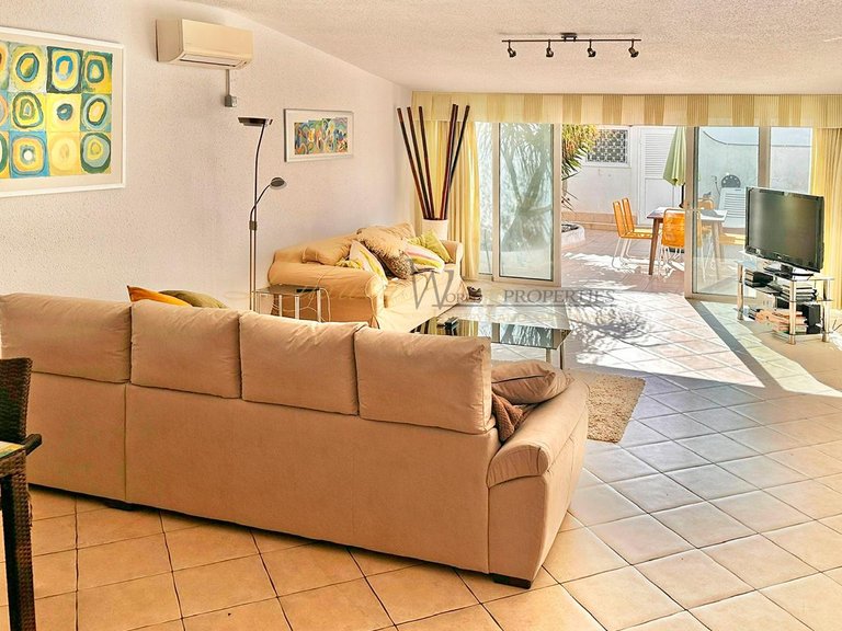 Villa for Sale in Playa De Las Americas, Tenerife, España 7