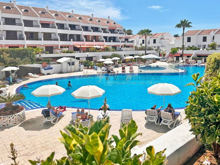 Villa for Sale in Playa De Las Americas, Tenerife, España 19