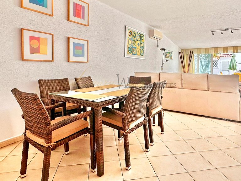 Villa for Sale in Playa De Las Americas, Tenerife, España 6