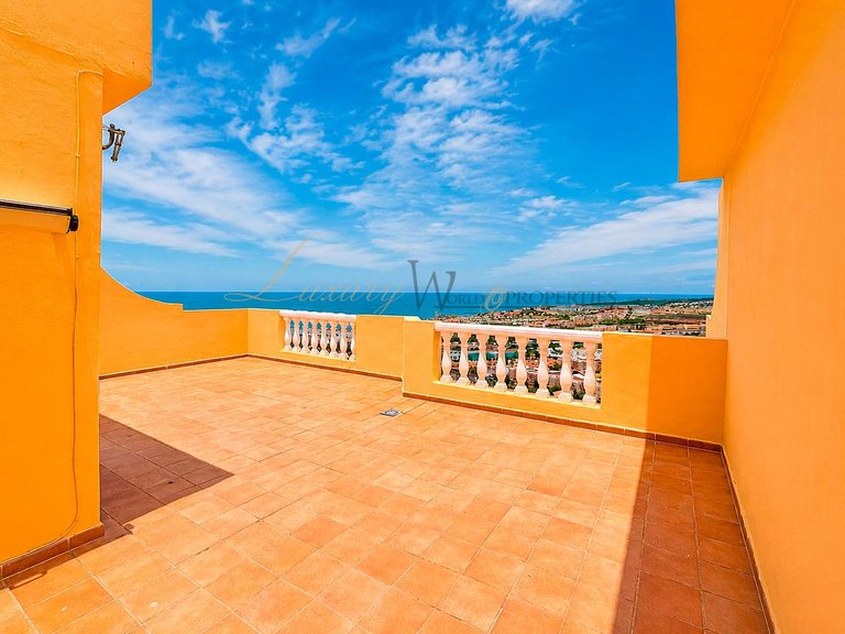 Apartment for Sale in Costa Adeje, Tenerife, España 5