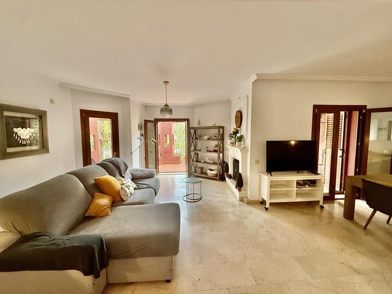 Villa for Sale in San Roque, Cadiz 26