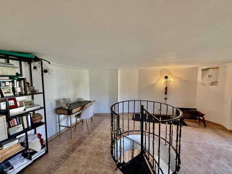 Villa for Sale in San Roque, Cadiz 35