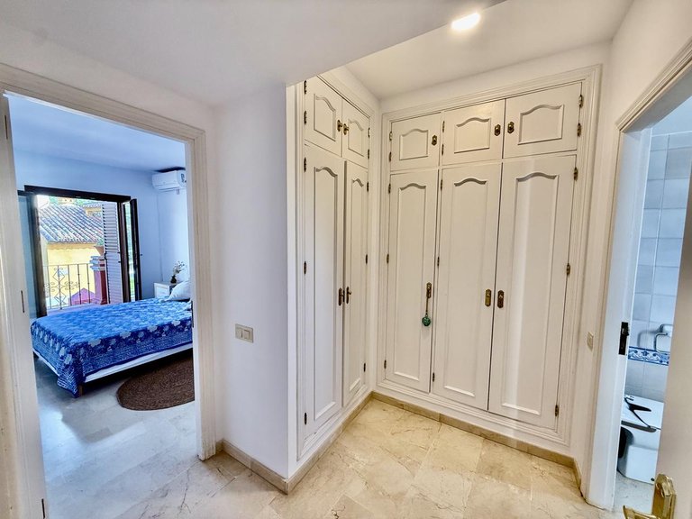 Villa for Sale in San Roque, Cadiz 22