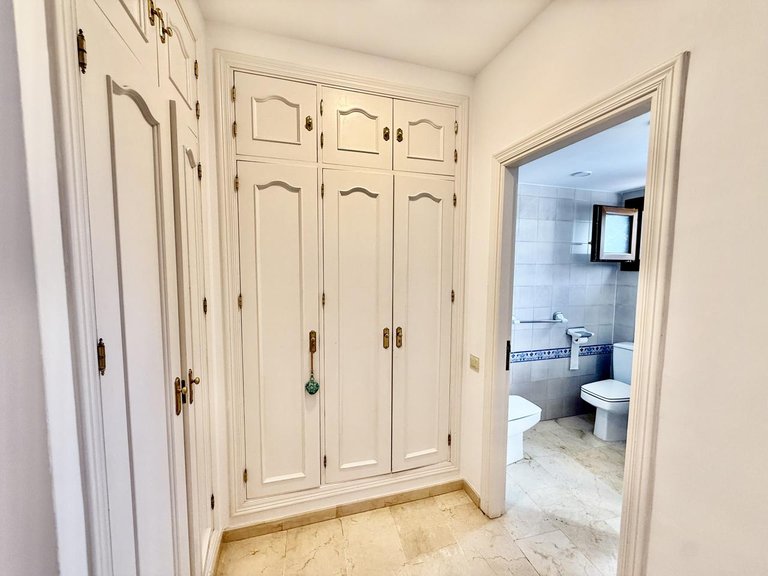 Villa for Sale in San Roque, Cadiz 24
