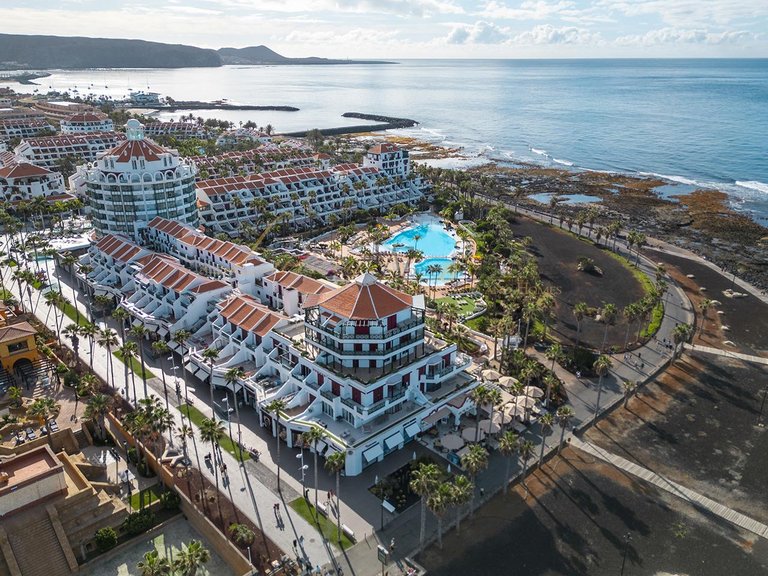 Garage for Rent in Playa De Las Americas, Tenerife, España 2