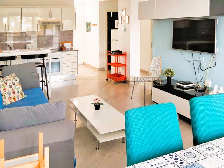 Apartment for Sale in Los Cristianos, Tenerife, España 1