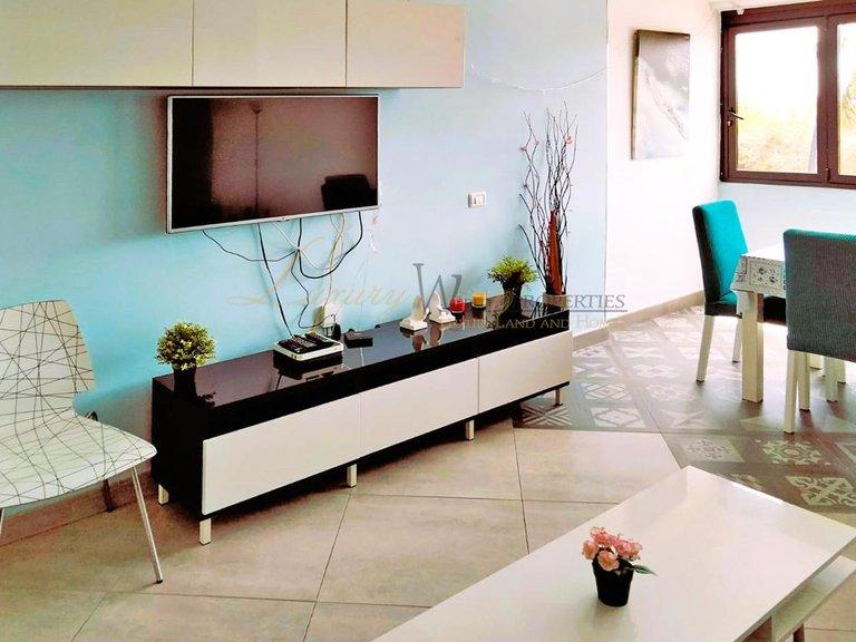 Apartment for Sale in Los Cristianos, Tenerife, España 3