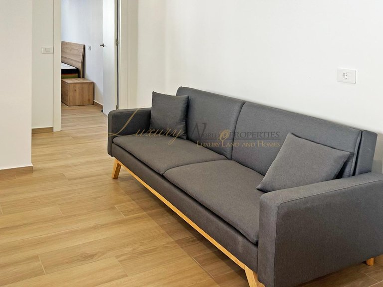 Apartment for Sale in Costa Del Silencio, Tenerife, España 7
