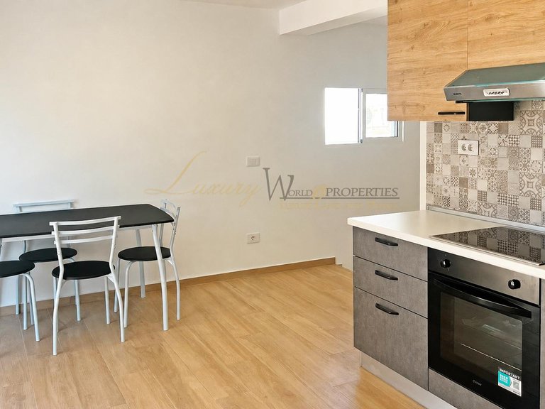 Apartment for Sale in Costa Del Silencio, Tenerife, España 4