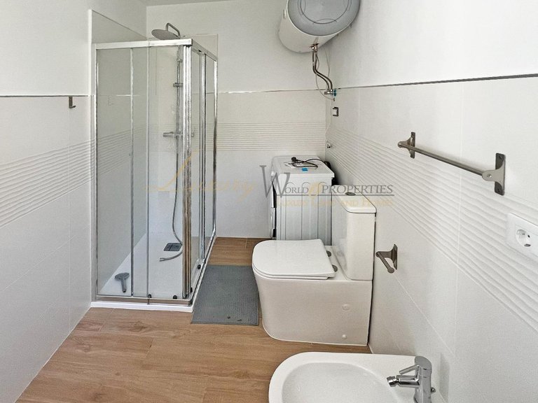 Apartment for Sale in Costa Del Silencio, Tenerife, España 14