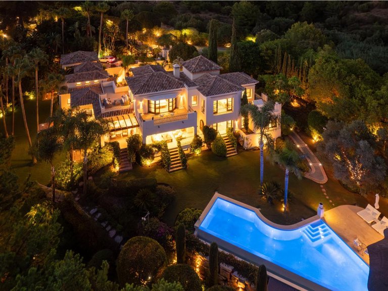 Villa for Sale in Marbella, Malaga 27