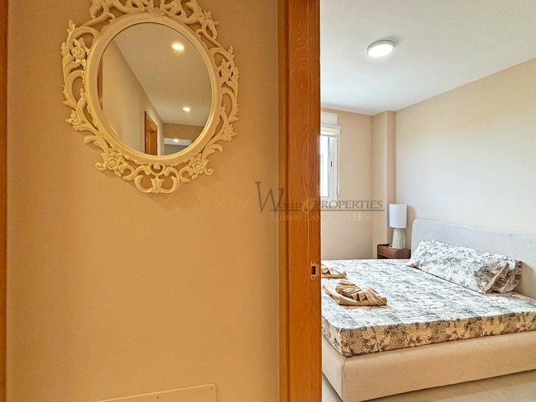 Penthouse for Sale in Adeje, Tenerife, España 15