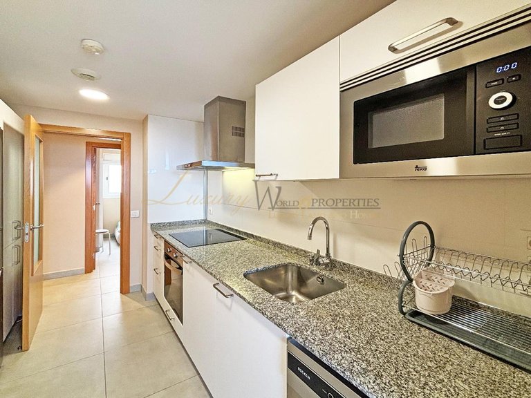 Penthouse for Sale in Adeje, Tenerife, España 13