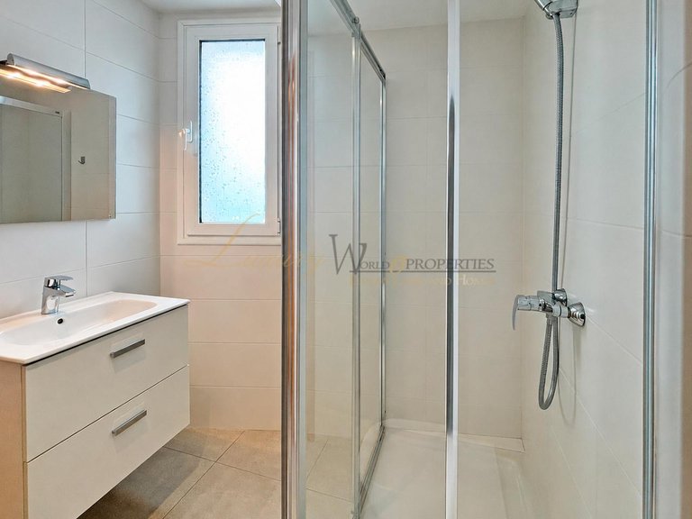Penthouse for Sale in Adeje, Tenerife, España 25