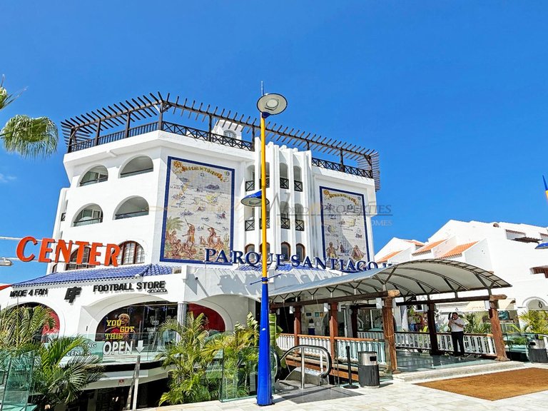 Commercial for Rent in Playa De Las Americas, Tenerife, España 1