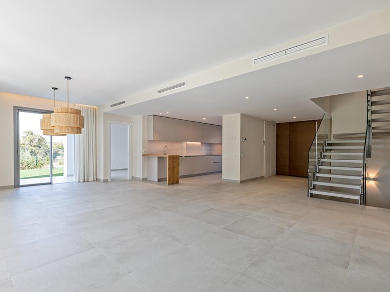 Villa for Sale in San Pedro Alcántara, Malaga 5