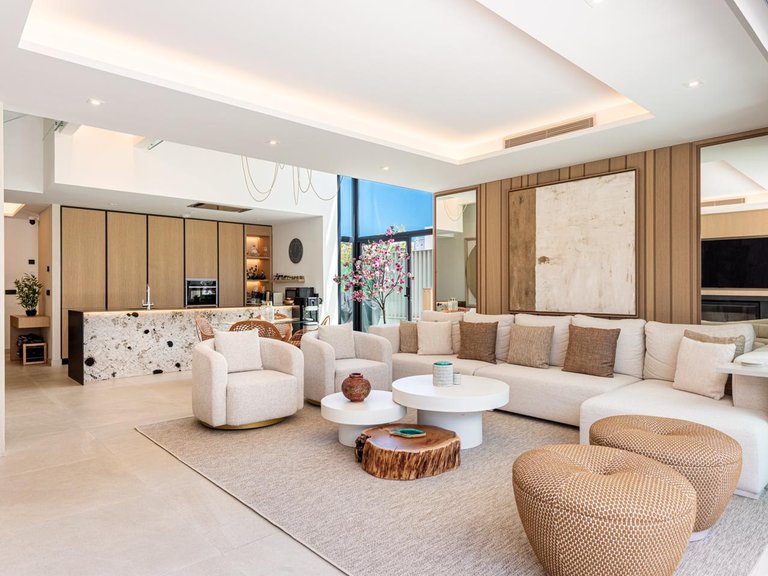Villa for Sale in Saladavieja, Malaga 7