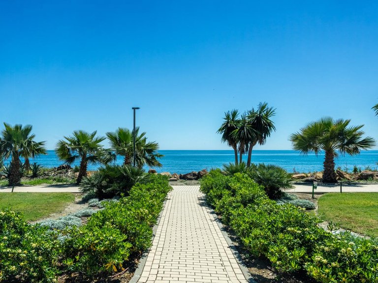 Villa for Sale in Saladavieja, Malaga 31