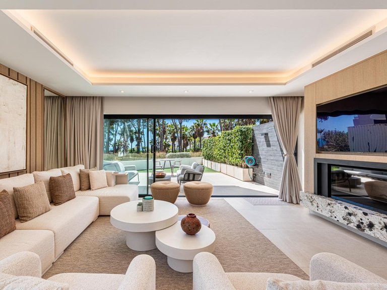 Villa for Sale in Saladavieja, Malaga 1