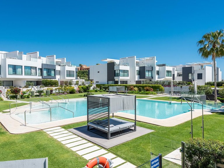 Villa for Sale in Saladavieja, Malaga 2