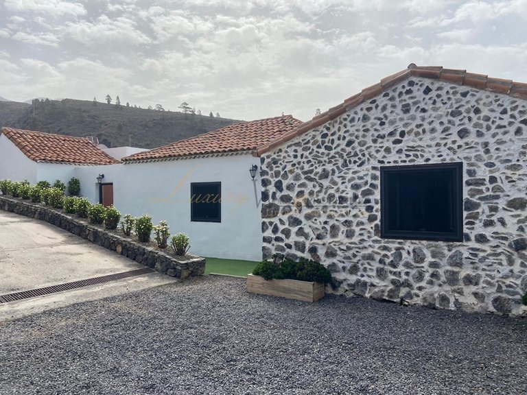 Villa for Sale in Aripe, Tenerife, España 3