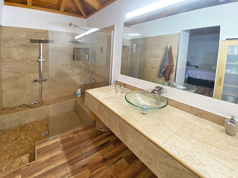 Villa for Sale in Aripe, Tenerife, España 25