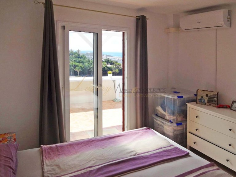 Penthouse for Sale in Costa Adeje, Tenerife, España 12