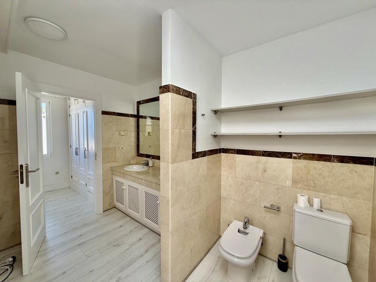 Penthouse for Sale in Bahía De Casares, Malaga 11