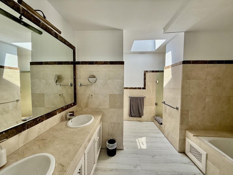 Penthouse for Sale in Bahía De Casares, Malaga 12