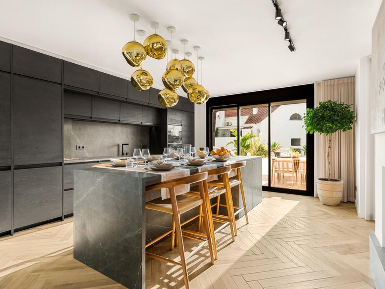 Apartment for Sale in Marbella, Malaga 1