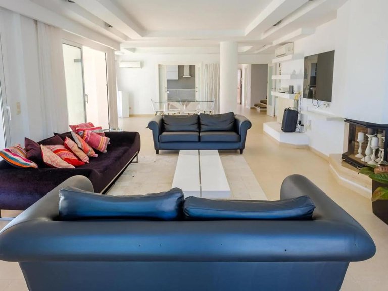 Villa for Rent in Sa Carroca, Balearic Islands 11