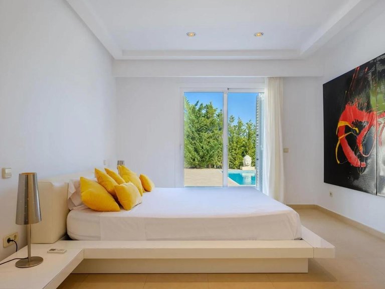 Villa for Rent in Sa Carroca, Balearic Islands 19