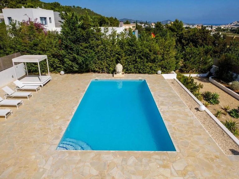 Villa for Rent in Sa Carroca, Balearic Islands 4