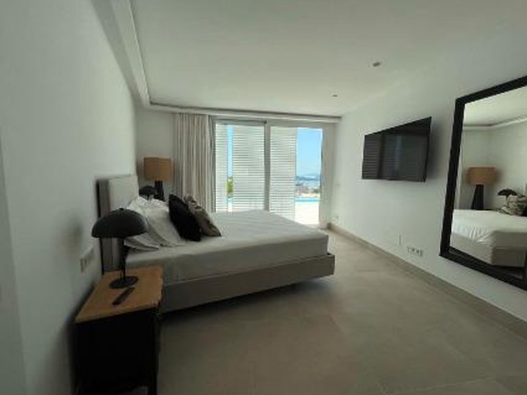 Villa for Rent in Puig Den Vinyets, Balearic Islands 12