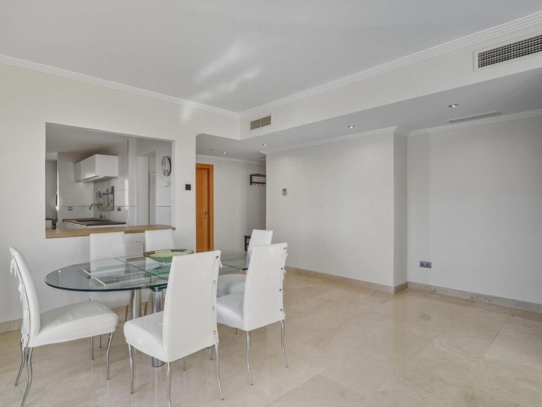 Penthouse for Sale in Benahavís, Malaga 6