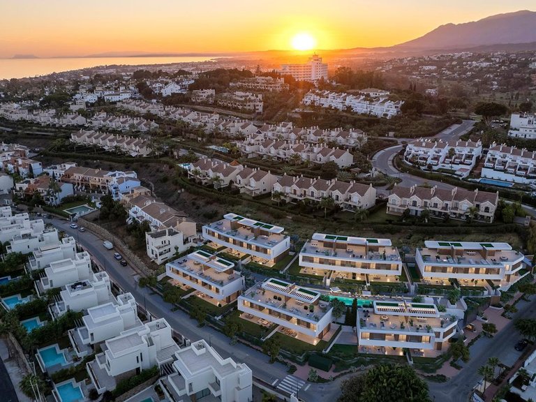 Villa for Sale in Estepona, Malaga 10