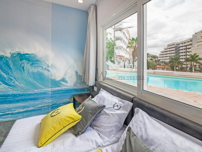 Apartment for Sale in Playa De Las Americas, Tenerife, España 7