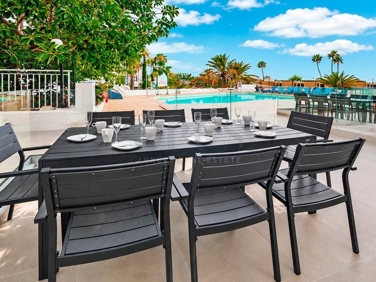 Apartment for Sale in Playa De Las Americas, Tenerife, España 3