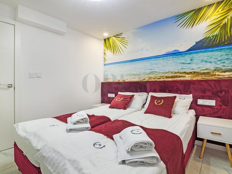 Apartment for Sale in Playa De Las Americas, Tenerife, España 13
