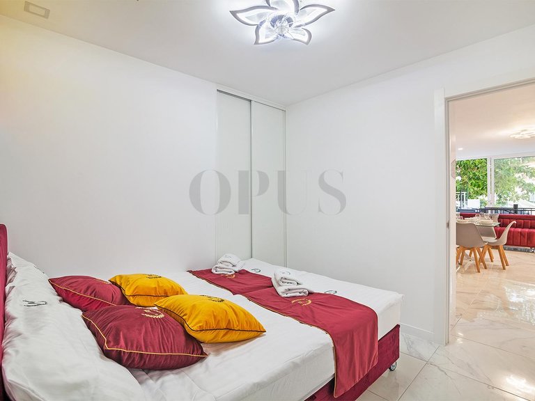 Apartment for Sale in Playa De Las Americas, Tenerife, España 11